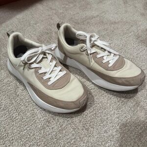 Allbirds Organic Cotton Canvas Couriers Womens 10 Beige White Tan Tennis Shoes